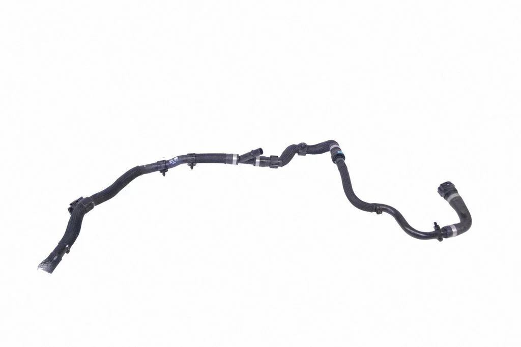 Engine coolant pipe/hose J9D38D144AC