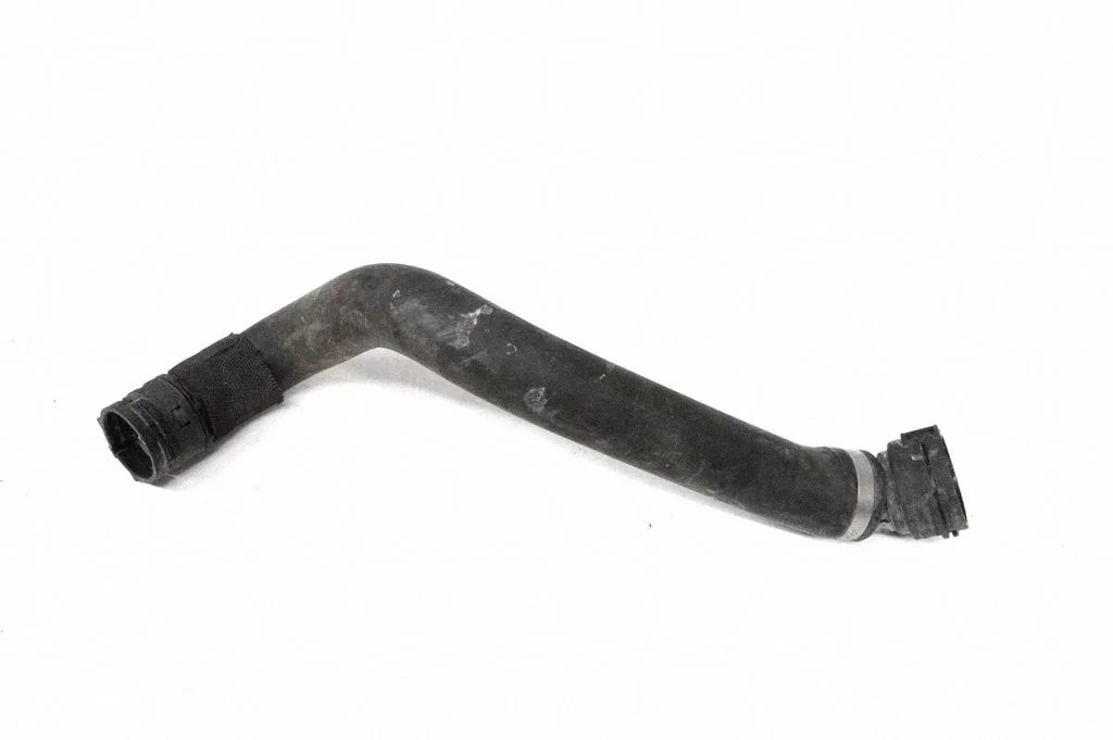 Engine coolant pipe/hose – BMW 7 Series G11 G12 (2015-2022)