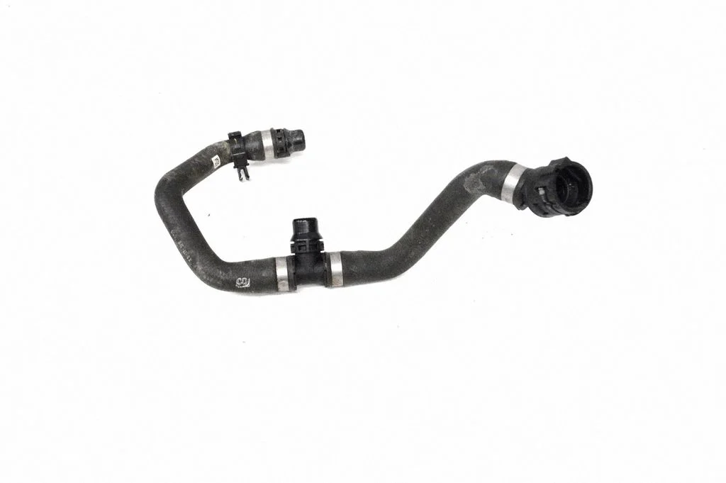 Engine coolant pipe/hose – BMW 7 Series G11 G12 (2015-2022)