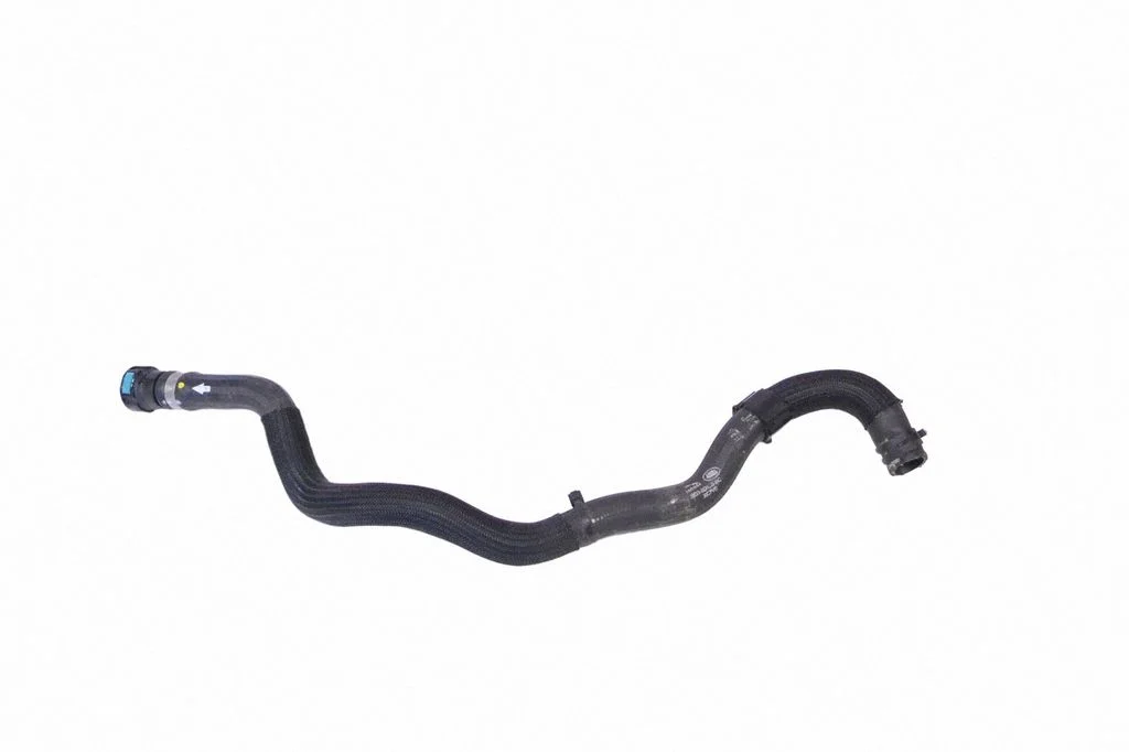 Engine coolant pipe/hose J9D38D130BC
