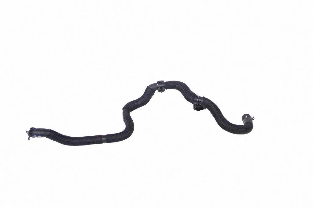 Engine coolant pipe/hose J9D38D136AC