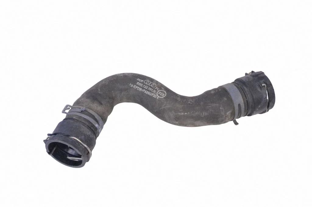 Engine coolant pipe/hose 8W0122101H