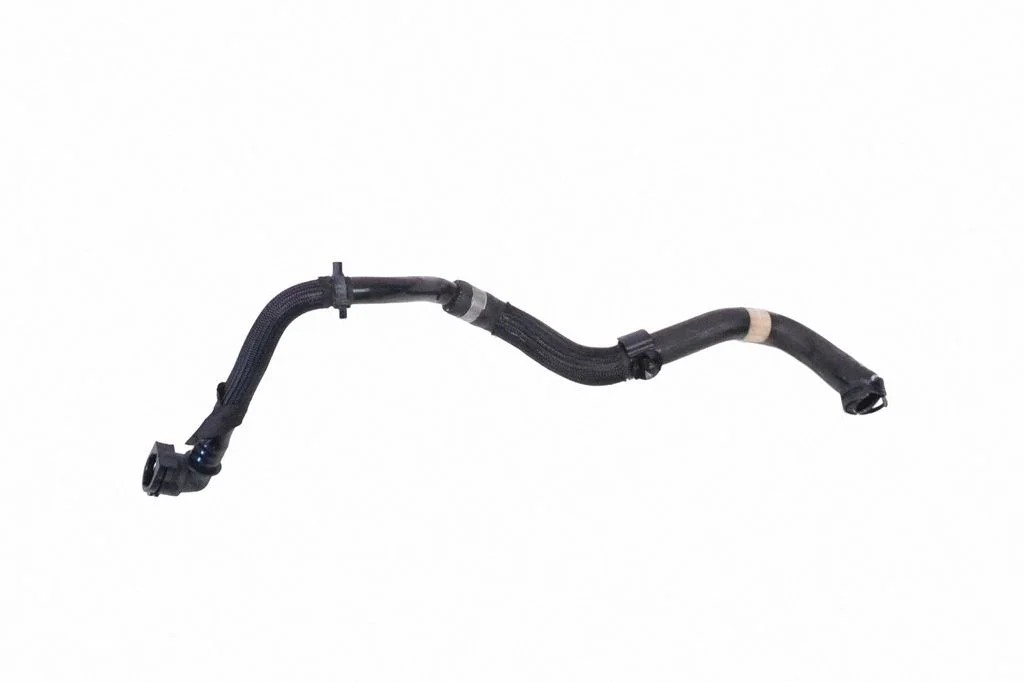 Engine coolant pipe/hose J9D38D204AC