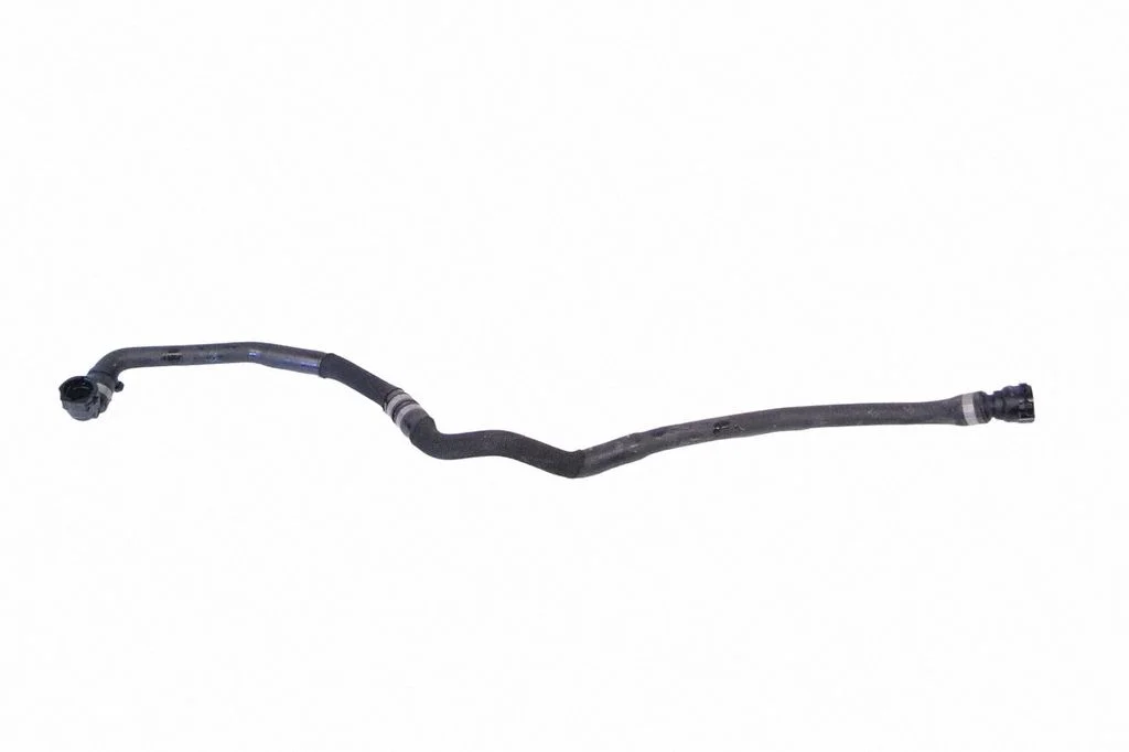 Przewody układu chłodzenia silnika – BMW Seria 5 G30 G31 G38 (2016-)