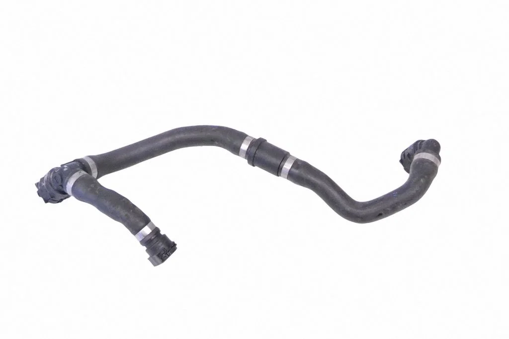 Motora dzesēšanas caurule (-es)/šļūtene (-es) A2135015301