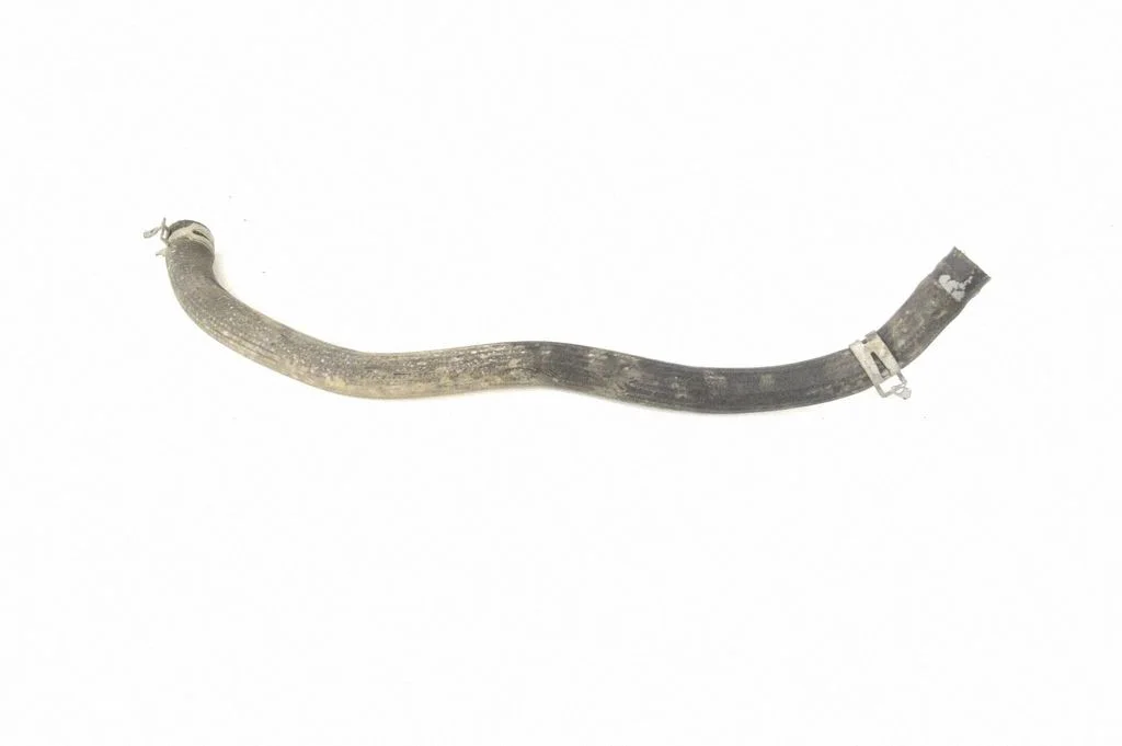 Engine coolant pipe/hose