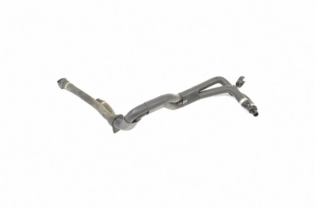 Motora dzesēšanas caurule (-es)/šļūtene (-es) A2385019800