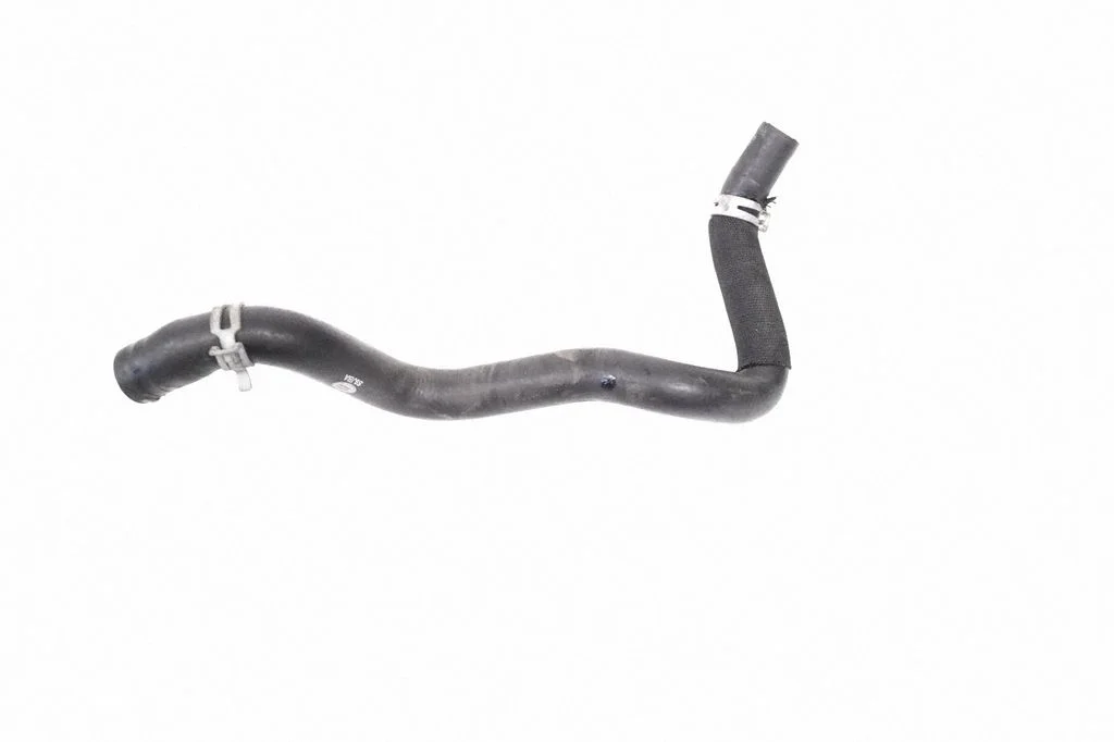 Engine coolant pipe/hose – Land Rover Discovery 4 - LR4 (2010-2016)