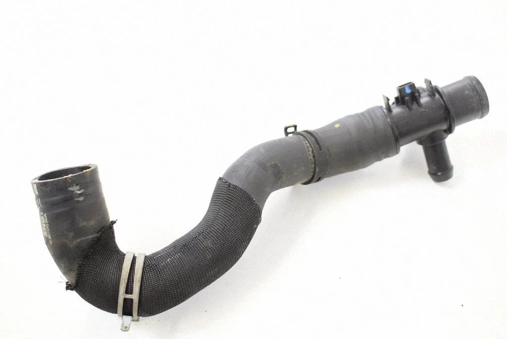 Mootori jahutusvedeliku toru / voolik JX618B273FD