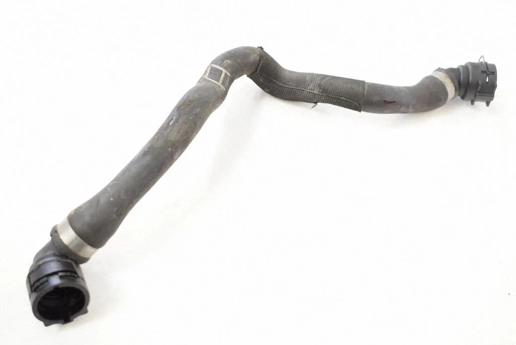 Mootori jahutusvedeliku toru / voolik – BMW 5-seeria F10 F11 (2009-2016)