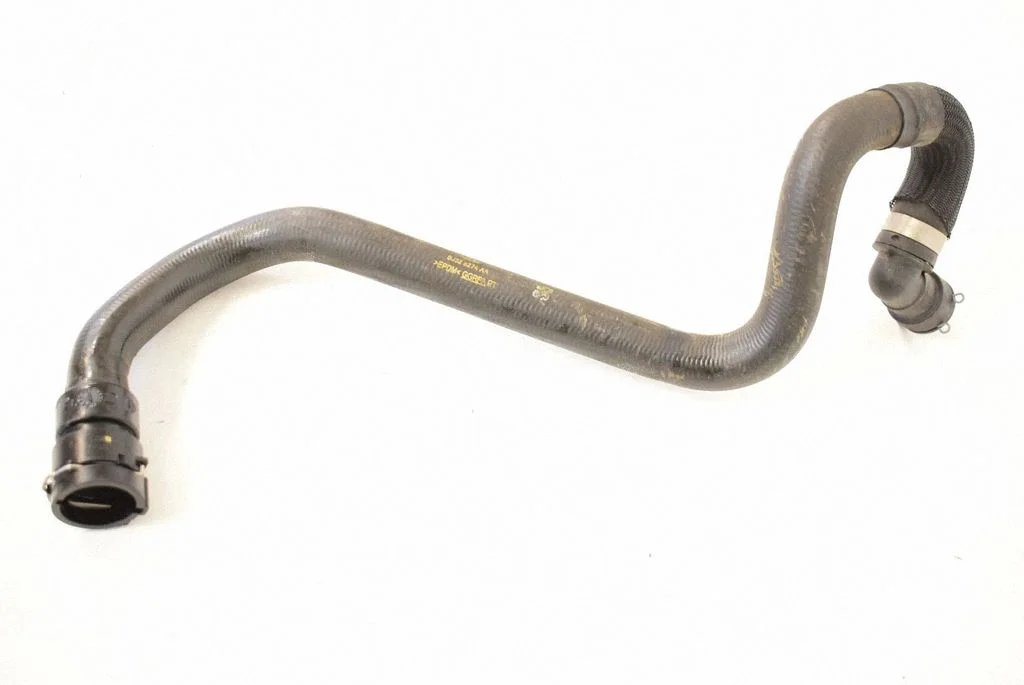 Engine coolant pipe/hose BJ328274AA