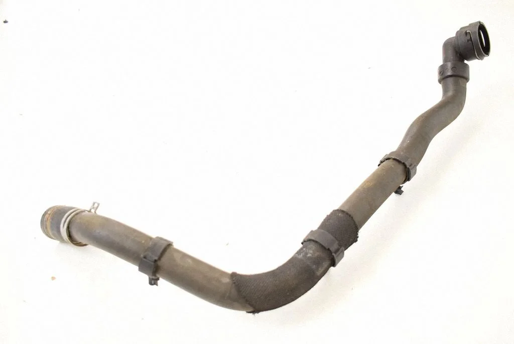 Engine coolant pipe/hose BJ328260AD