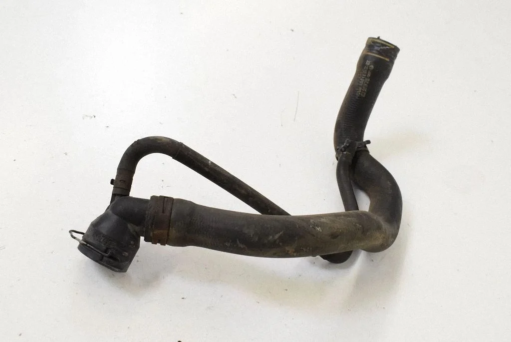 Engine coolant pipe/hose – Volkswagen Passat B6 (2005-2010)
