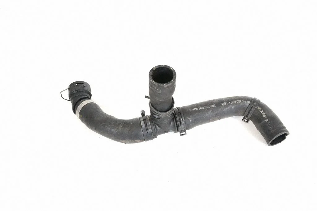 Motora dzesēšanas caurule (-es)/šļūtene (-es) 8X2318K580BB