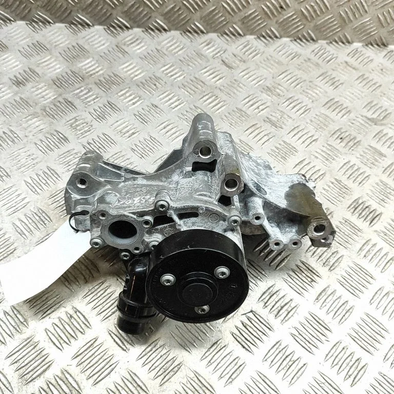 Water pump 8650988