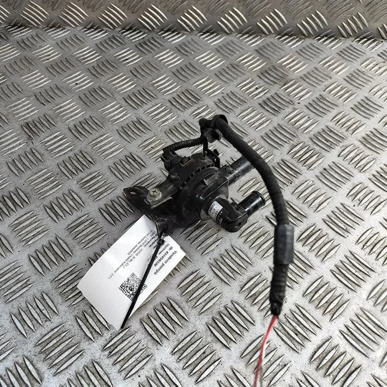 Water pump – Lexus IS III XE30 (2013-2020)