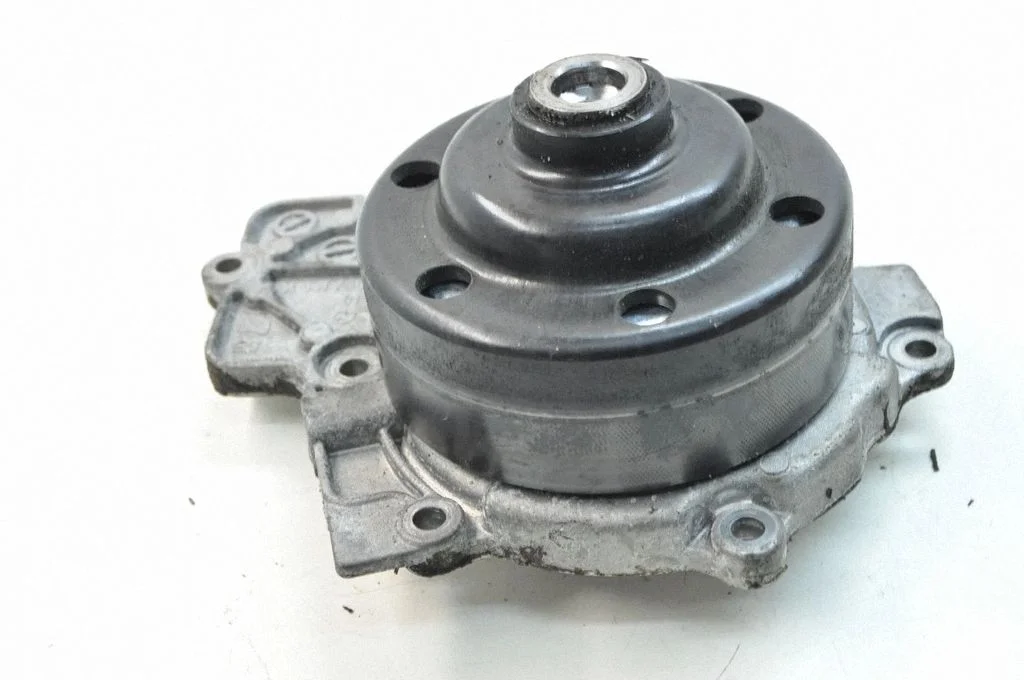 Water pump – Mercedes-Benz Vito Viano W639 (2003-2014)