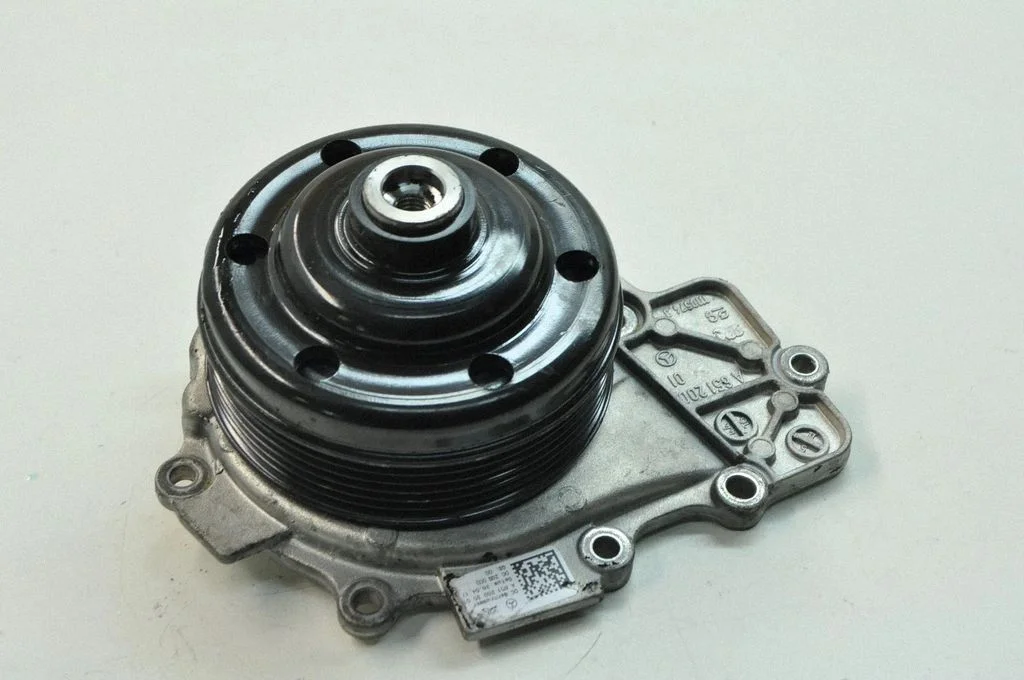 Water pump – Mercedes-Benz Vito Viano W639 (2003-2014)