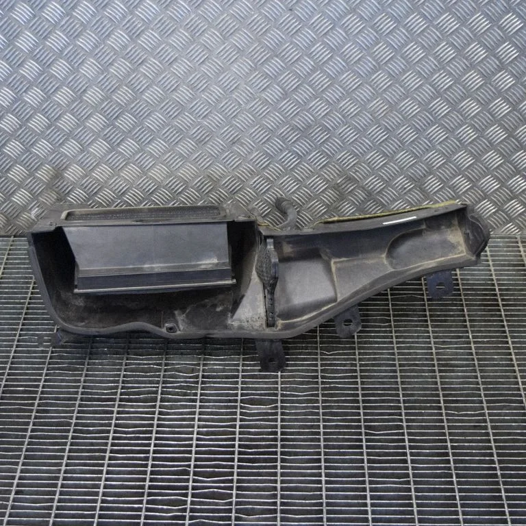Salongi õhufiltri komplekt – Maserati Ghibli (2013-)