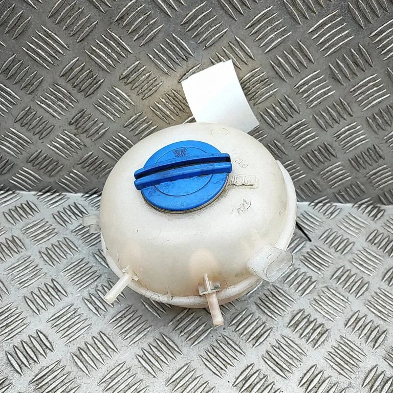 Coolant expansion tank/reservoir – Volkswagen Transporter - Caravelle T5 (2003-2015)