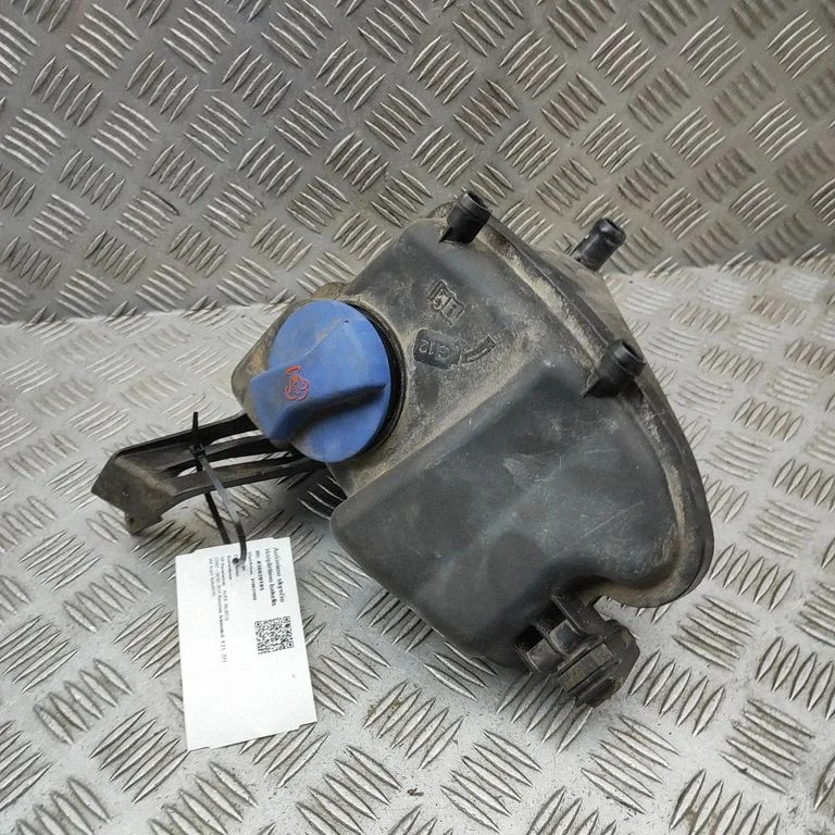 Coolant expansion tank/reservoir 8T0121405