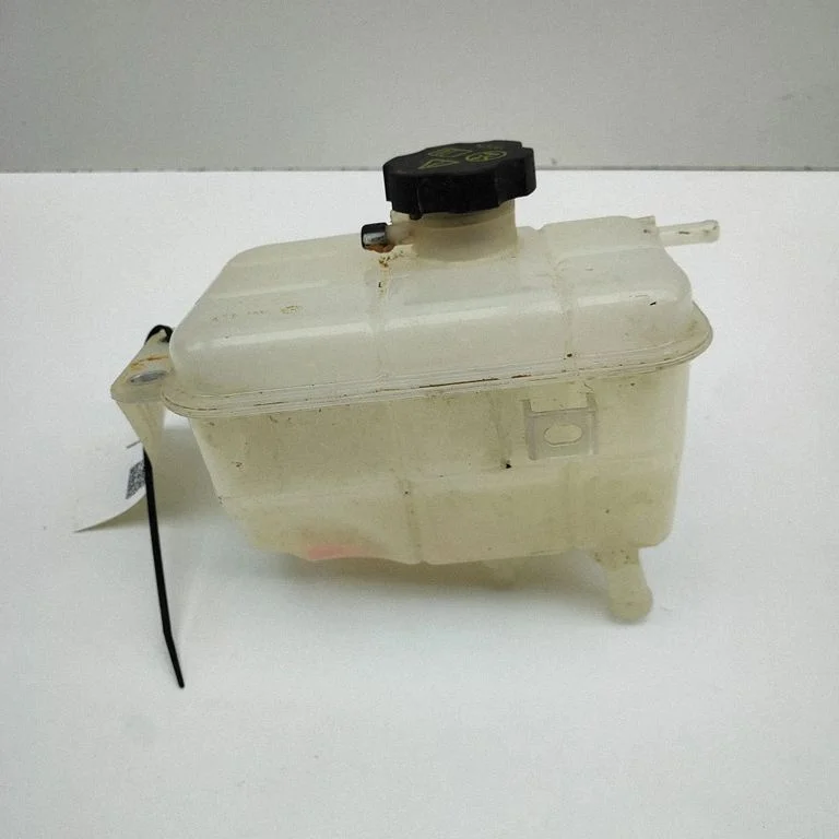 Coolant expansion tank/reservoir STHR1311010