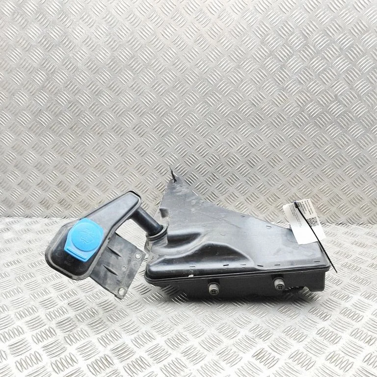 Coolant expansion tank/reservoir 95B955452A