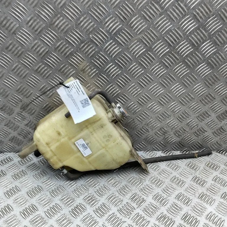 Coolant expansion tank/reservoir 217104KH0A