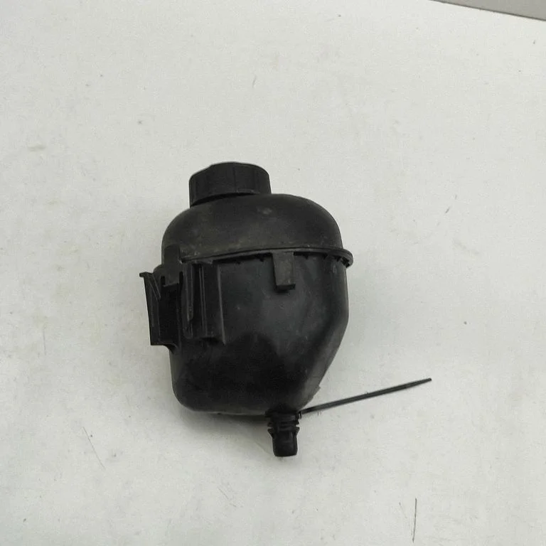 Coolant expansion tank/reservoir 8610661