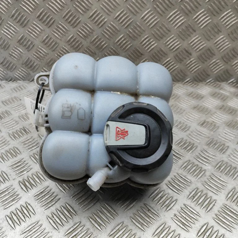Coolant expansion tank/reservoir 4M0121405AA