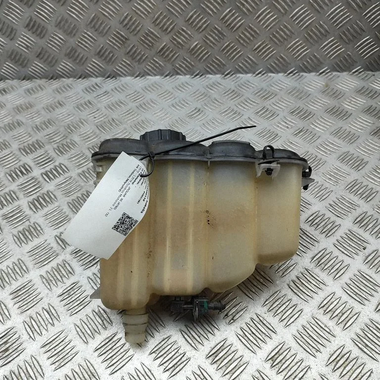 Dzesēšanas šķidruma izplešanās tvertne GX738A080AC