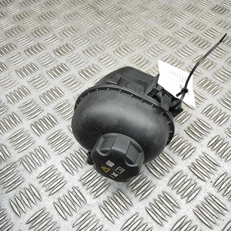 Coolant expansion tank/reservoir – BMW X6 G06 (2019-)