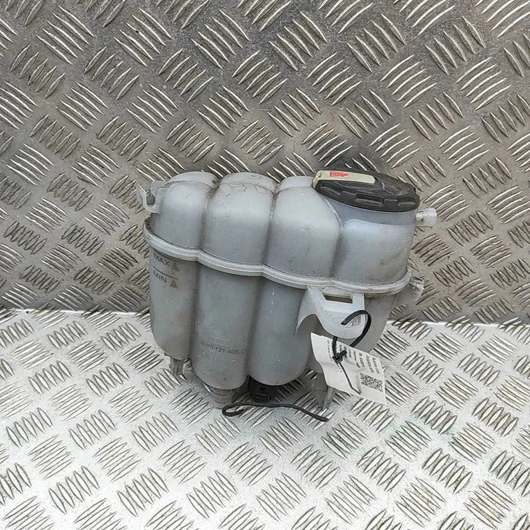 Jahutusvedeliku paisupaak 8W0121405G