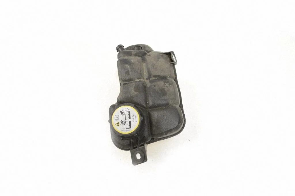 Coolant expansion tank/reservoir FK728K218AA