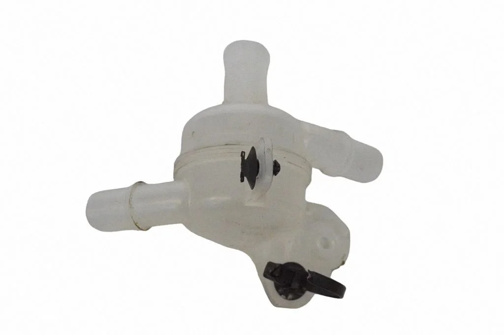Coolant expansion tank/reservoir J9D38K586AB