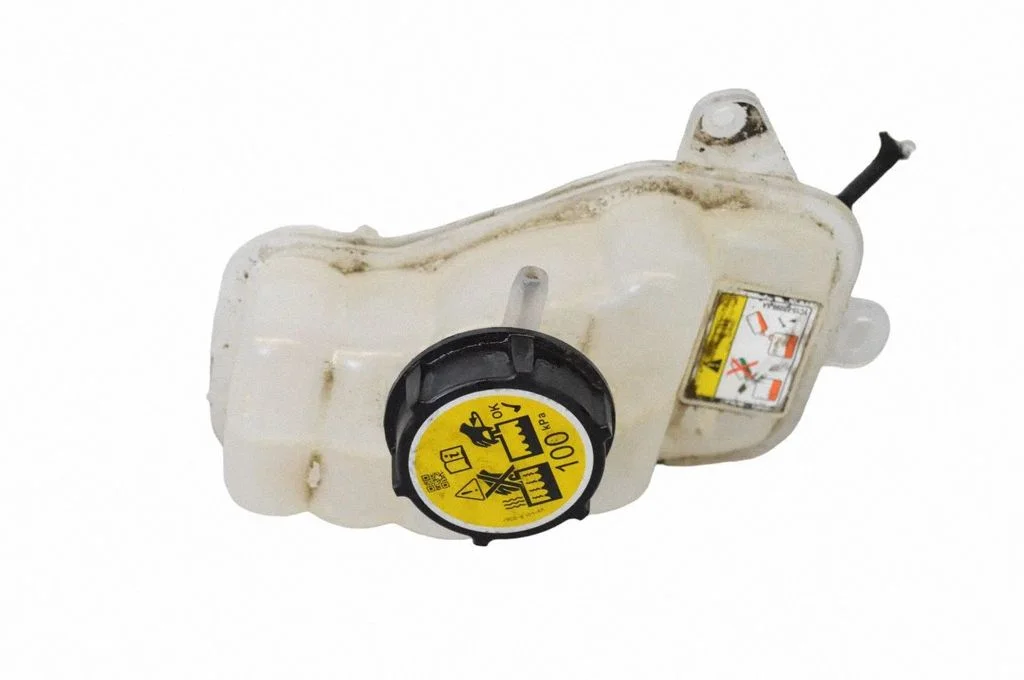 Coolant expansion tank/reservoir J9D38D158AC
