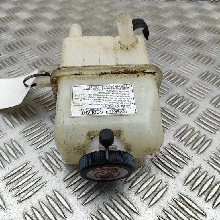 Dzesēšanas šķidruma izplešanās tvertne G91H047010