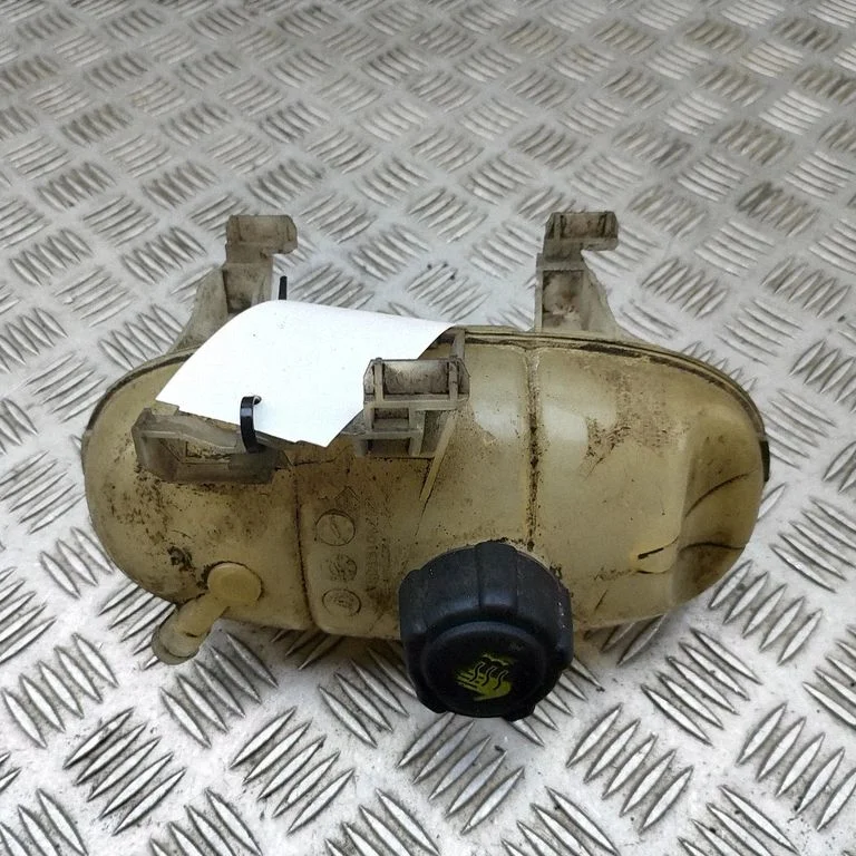 Coolant expansion tank/reservoir – Opel Vivaro (2014-2018)
