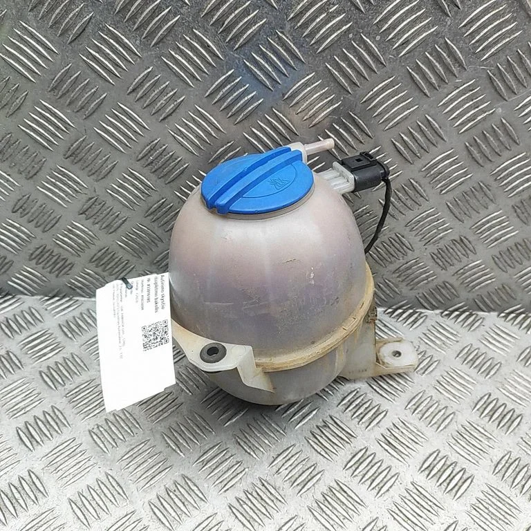 Dzesēšanas šķidruma izplešanās tvertne 2H0121407D