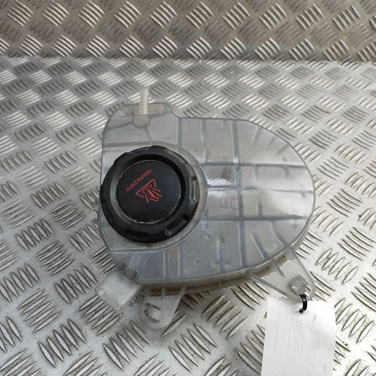 Jahutusvedeliku paisupaak – Skoda Karoq (2017-)