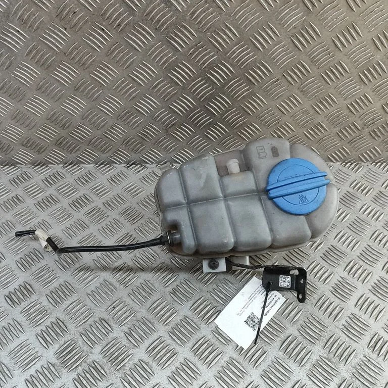 Coolant expansion tank/reservoir 4G0121403R