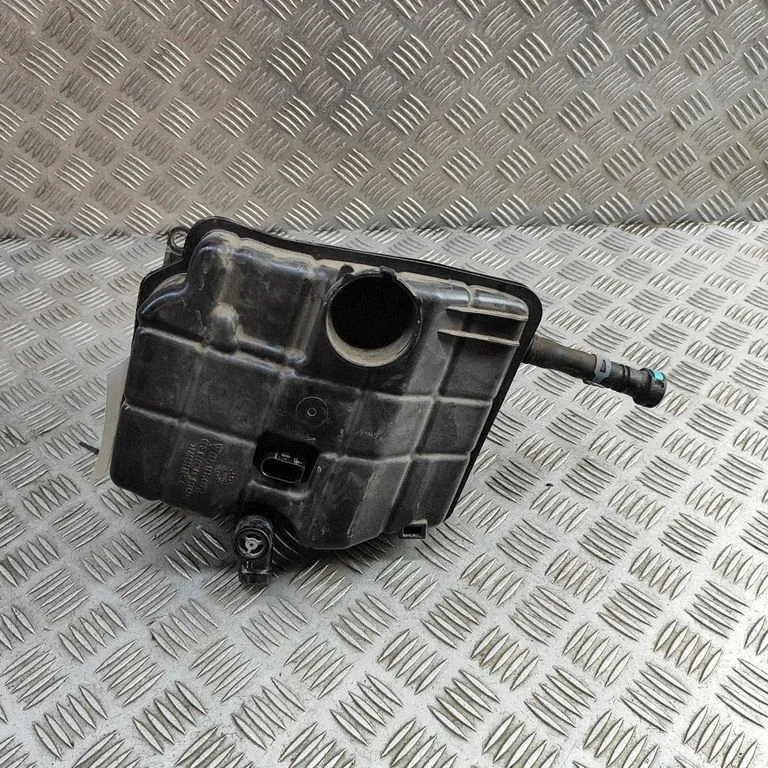 Coolant expansion tank/reservoir – Porsche Boxster 982 (2016-)
