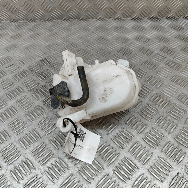Coolant expansion tank/reservoir 1647037040