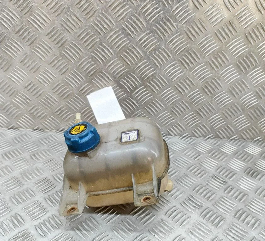 Coolant expansion tank/reservoir 51717782