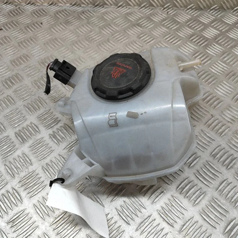 Coolant expansion tank/reservoir – Volkswagen Taigo (2021-)