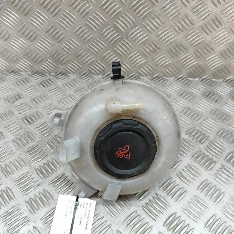 Coolant expansion tank/reservoir – Volkswagen e-Golf (2014-)