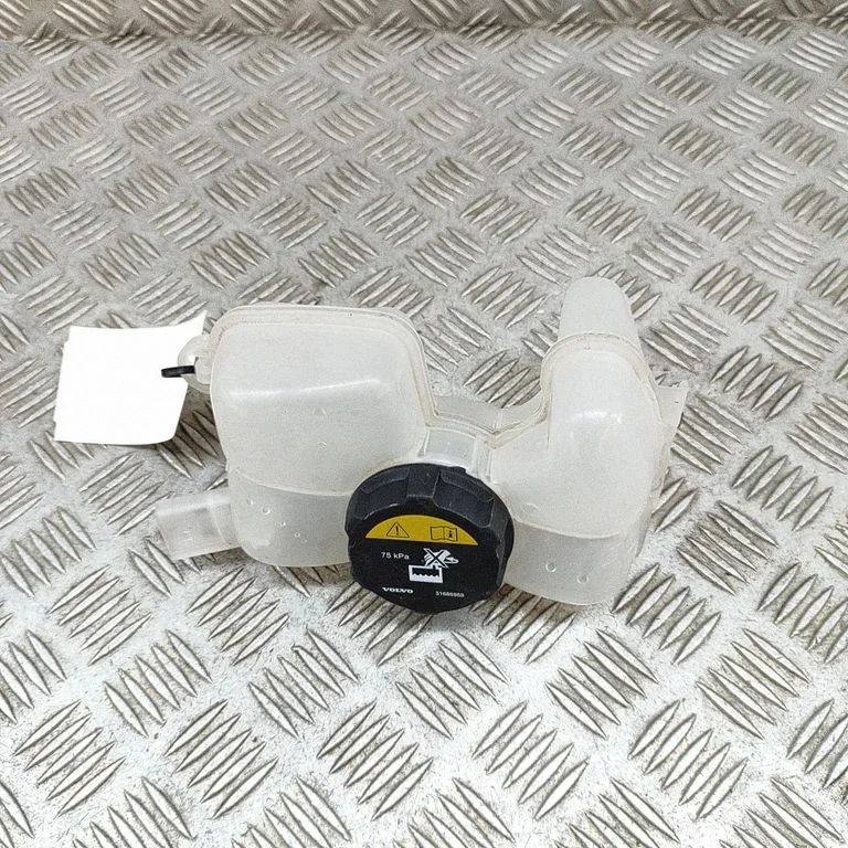 Coolant expansion tank/reservoir – Volvo V60 (2018-)
