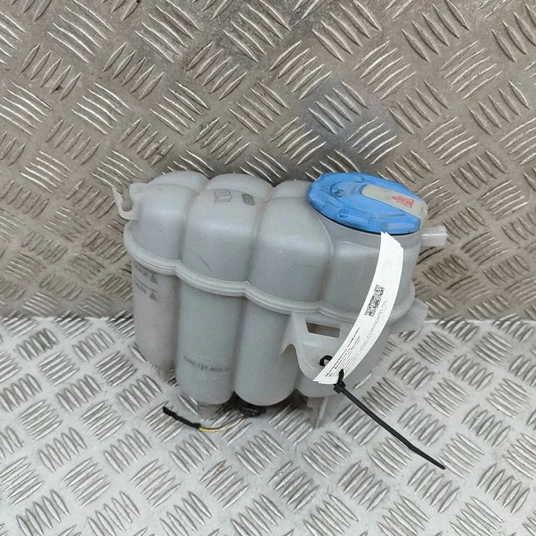 Coolant expansion tank/reservoir 8W0121405E