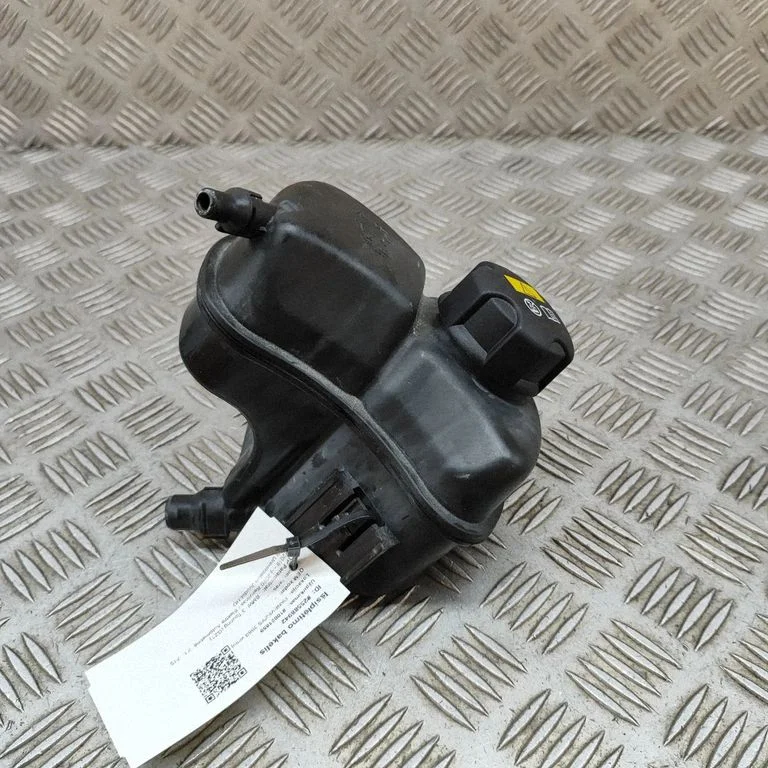 Coolant expansion tank/reservoir 8610653
