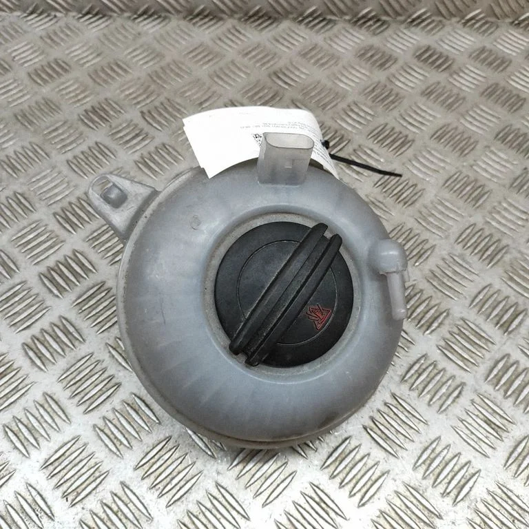 Dzesēšanas šķidruma izplešanās tvertne 5Q0121407F